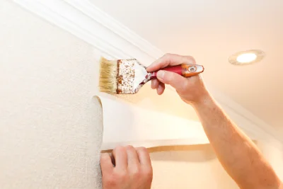 Pose de papier peint à Estadens — revêtements muraux et toiles de verre
